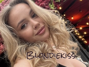 Blondiekiss