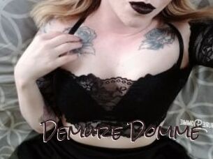 Demure_Domme