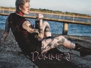 Domme_J