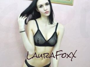 LauraFoxX