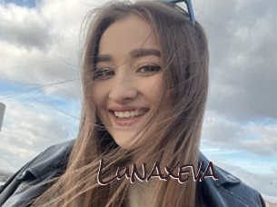 Lunaxeva