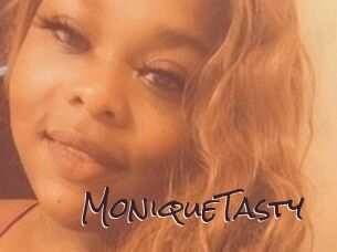 MoniqueTasty