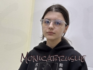 Monicabruslie