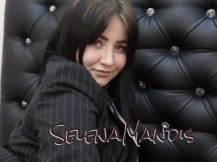 SelenaMandis