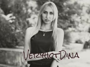 VeryhotDina